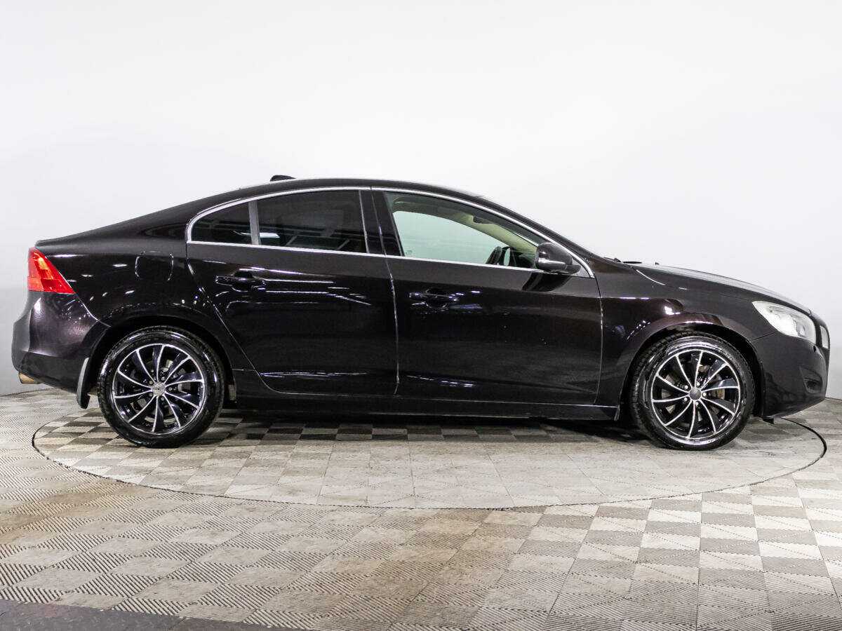 Volvo S60, 2012 - фото №4