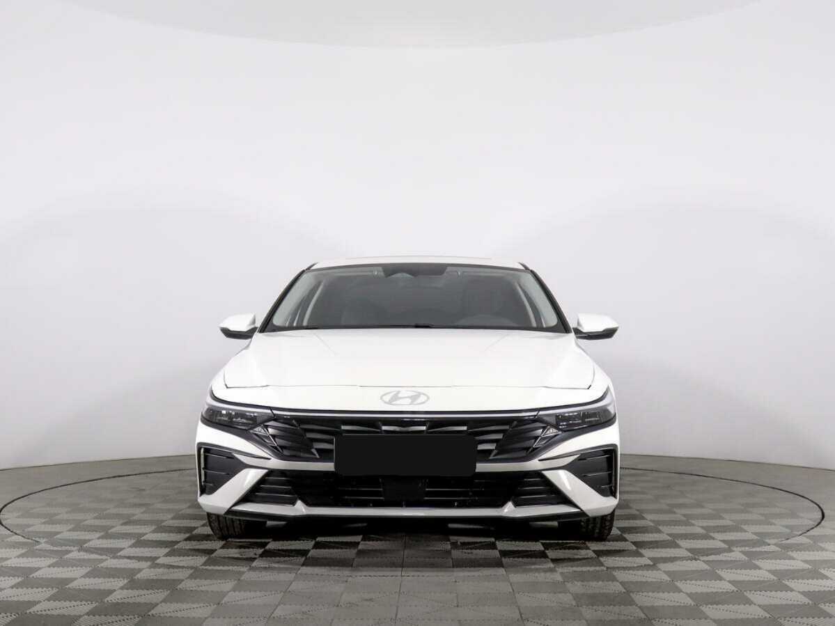 Hyundai Elantra, 2024 - фото №2