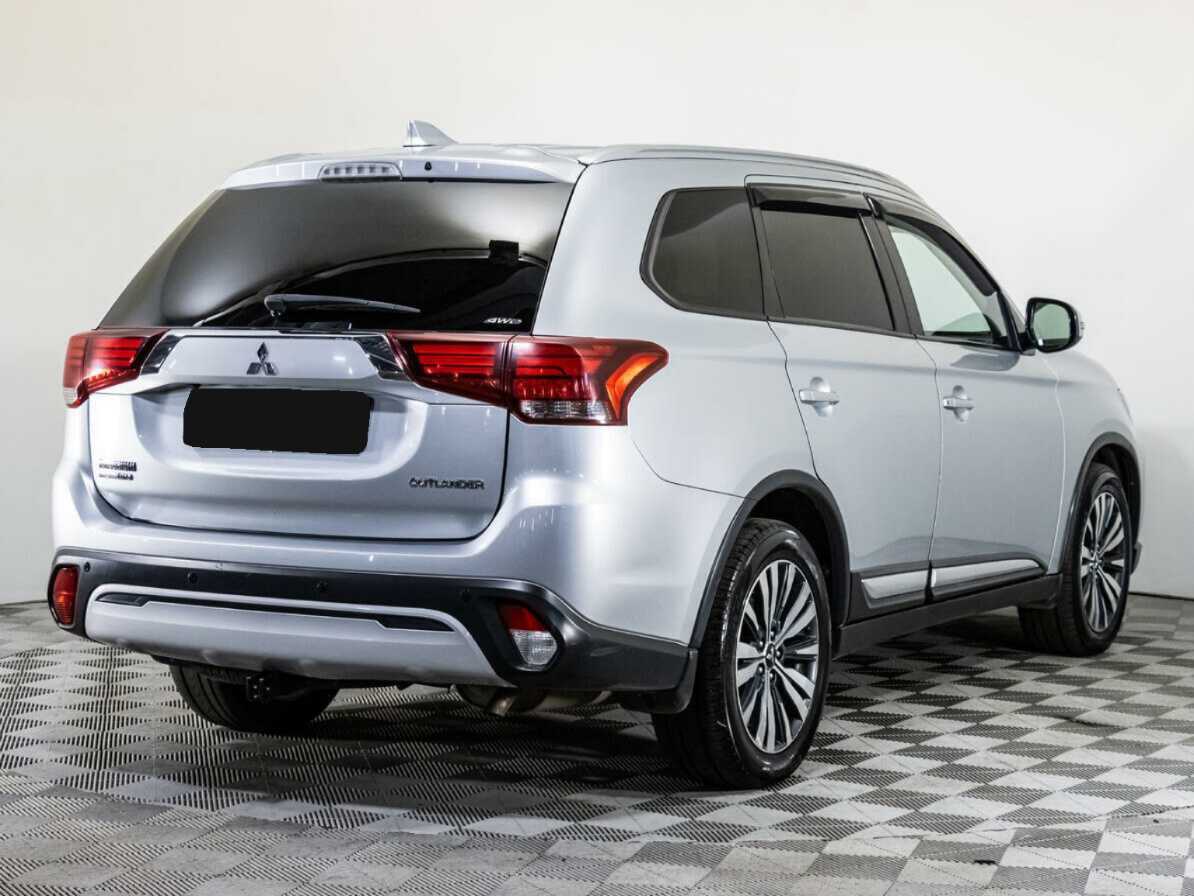 Mitsubishi Outlander, 2019 - фото №4