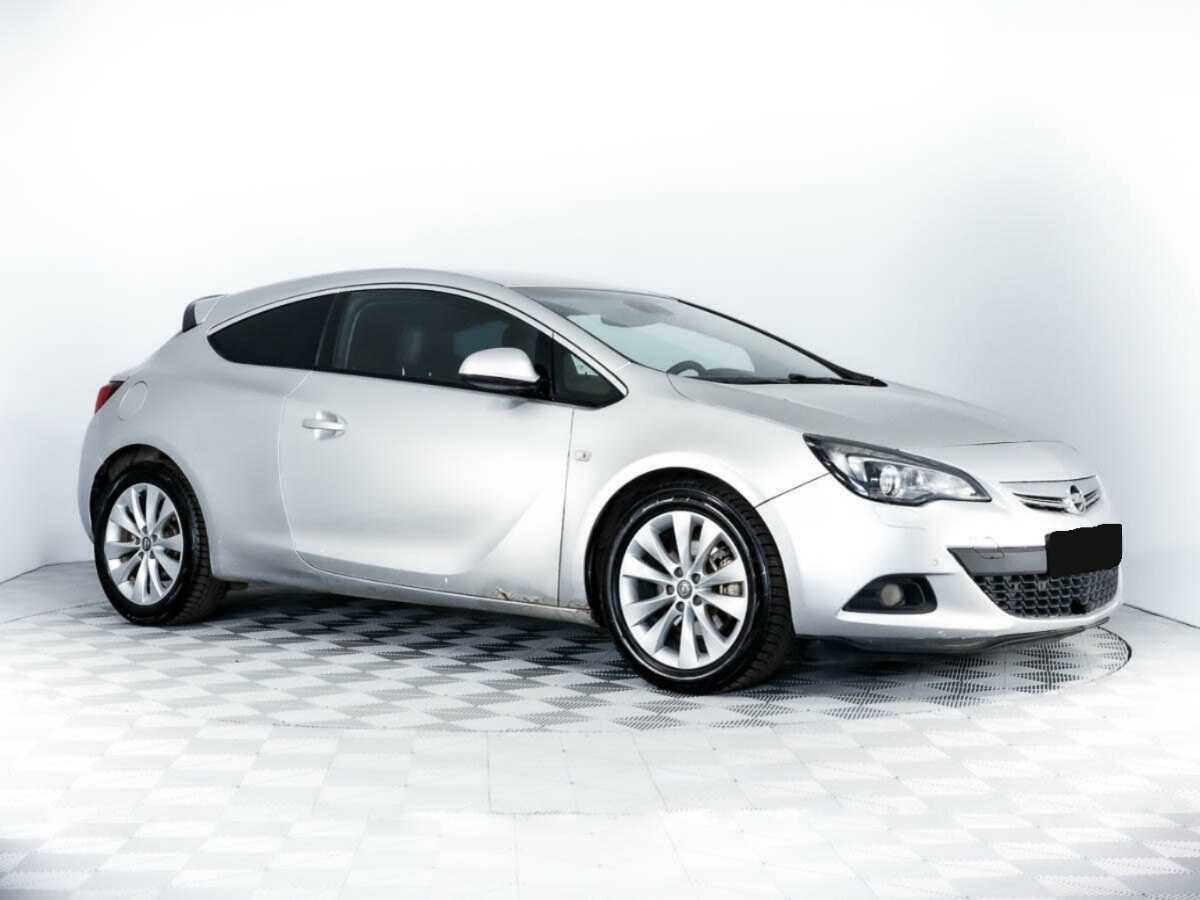 Opel Astra GTC, 2012 - фото №3