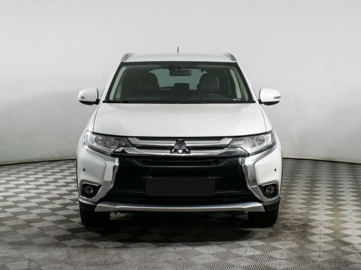 Mitsubishi Outlander, 2016 - фото №2