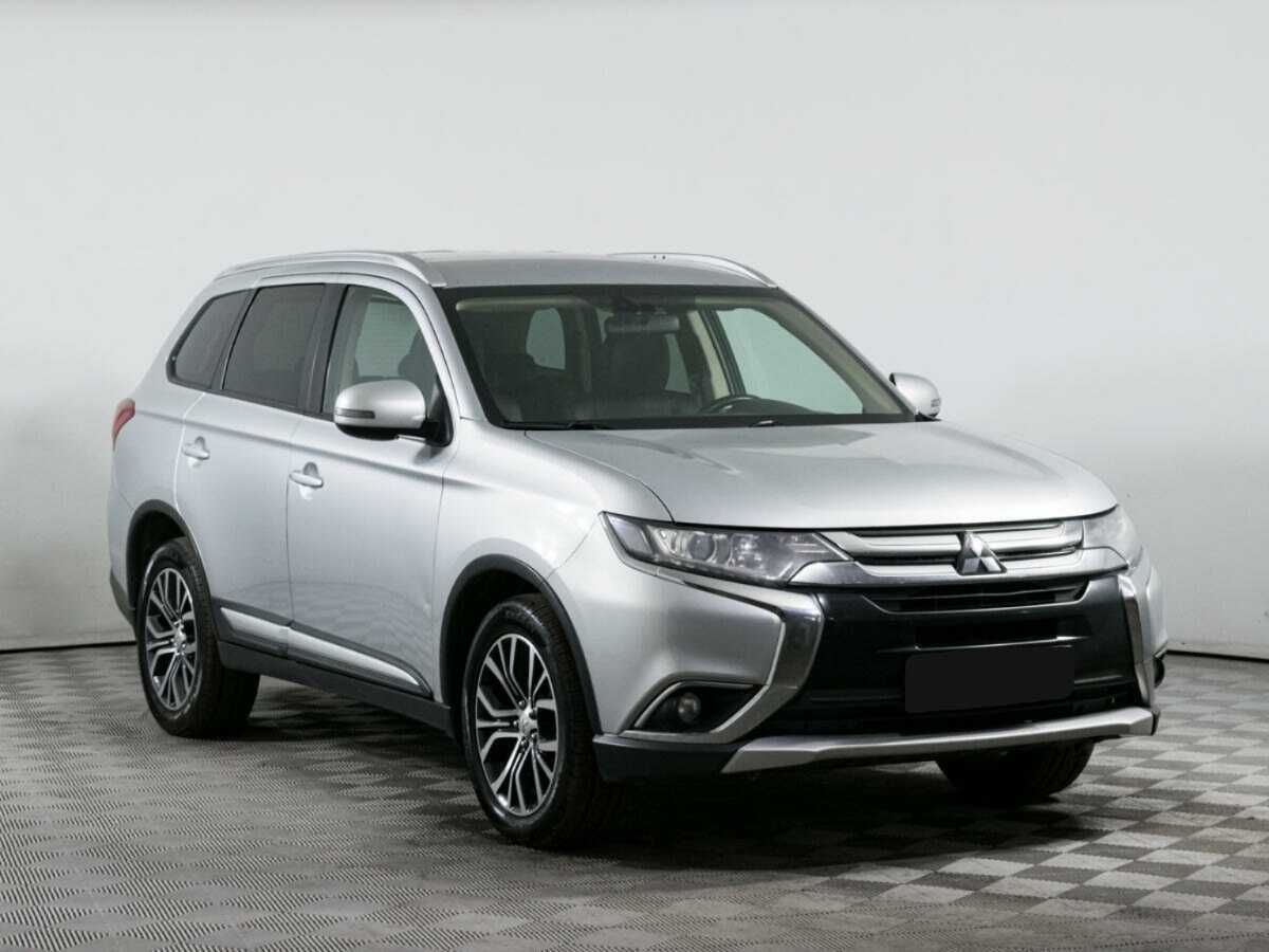 Mitsubishi Outlander, 2017 - фото №3