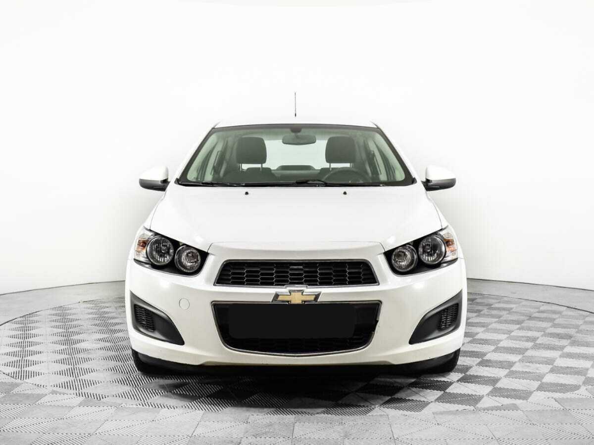 Chevrolet Aveo, 2012 - фото №2