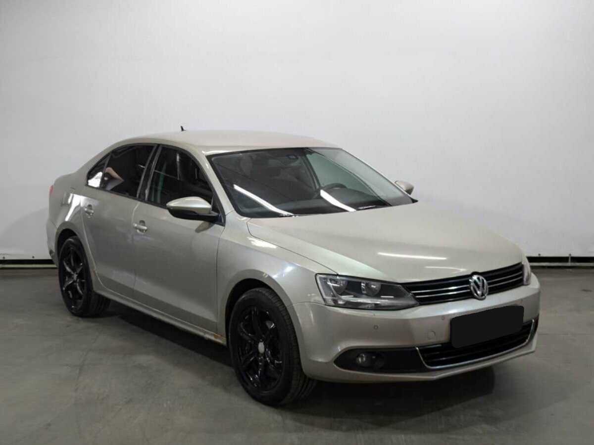Volkswagen Jetta, 2012 - фото №3
