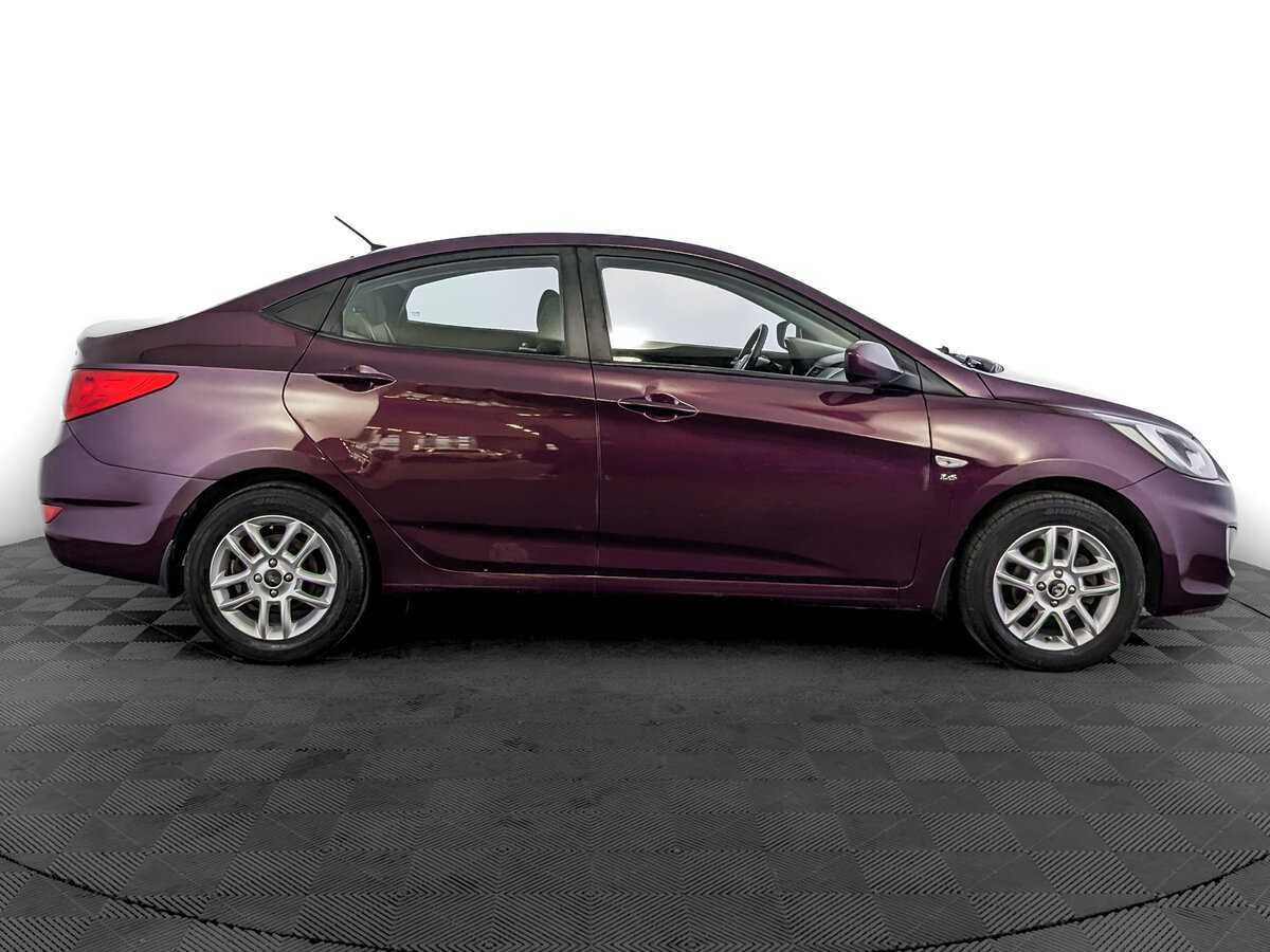 Hyundai Solaris, 2012 - фото №4