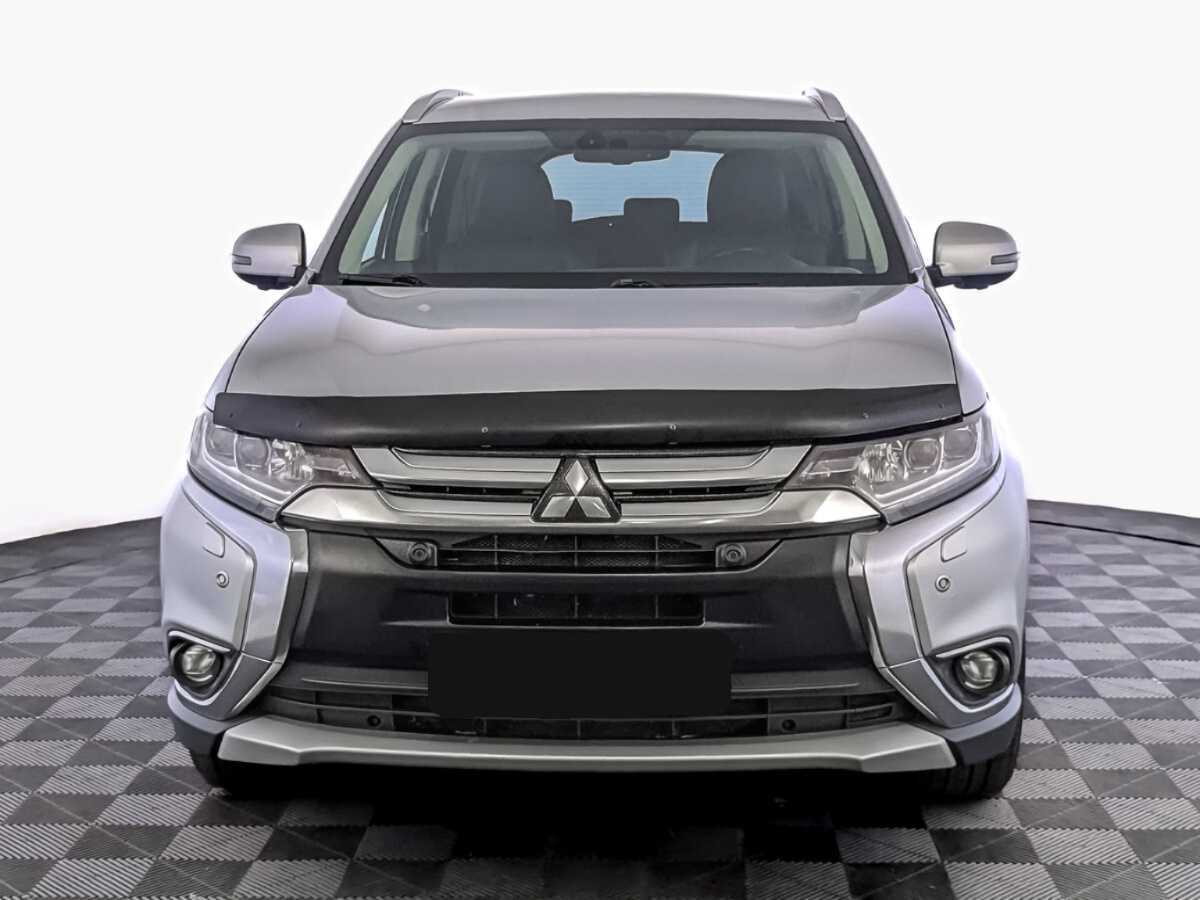 Mitsubishi Outlander, 2017 - фото №2
