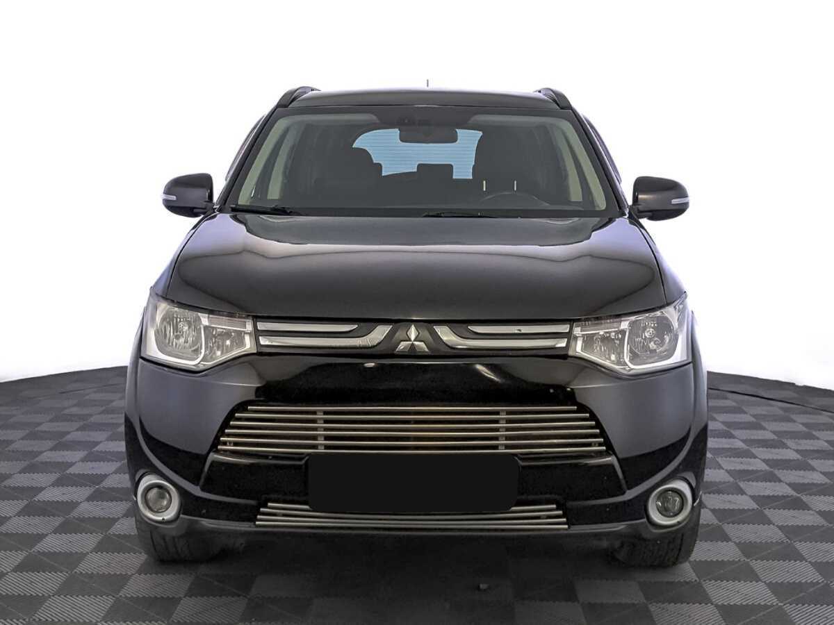 Mitsubishi Outlander, 2012 - фото №2