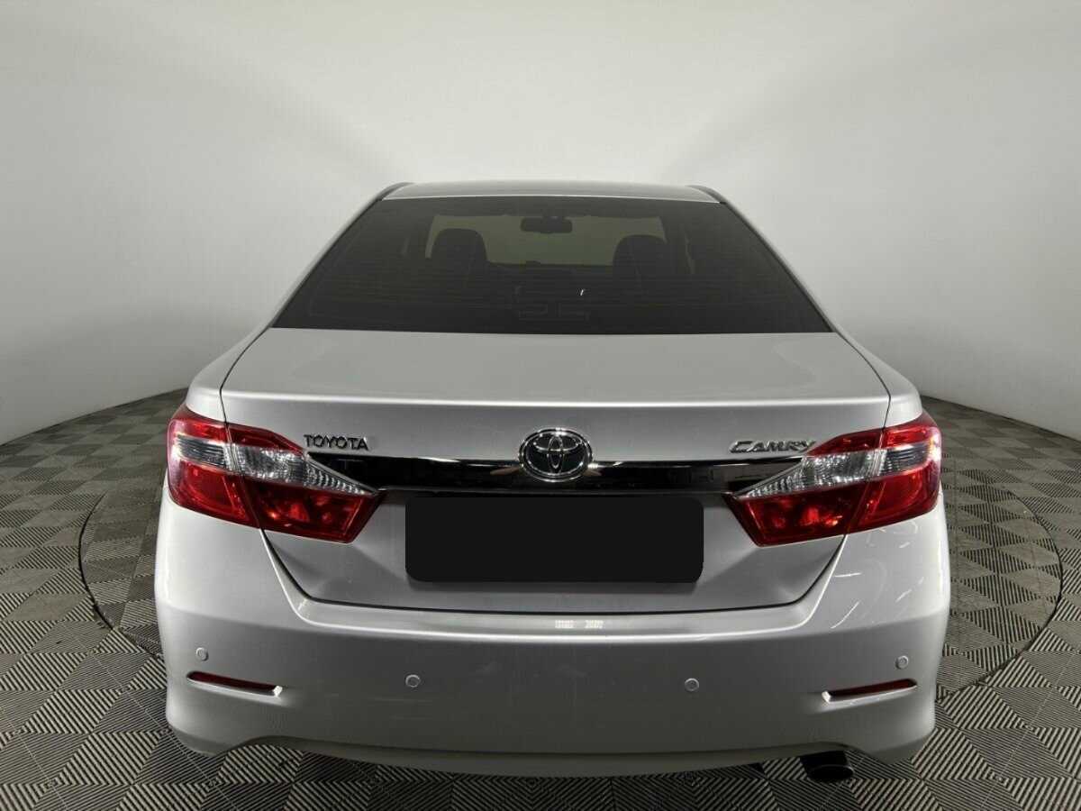 Toyota Camry, 2013 - фото №3