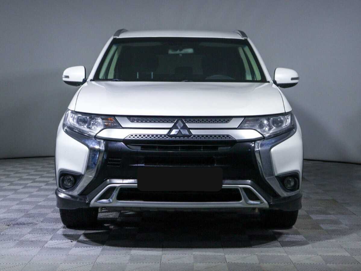 Mitsubishi Outlander, 2019 - фото №2