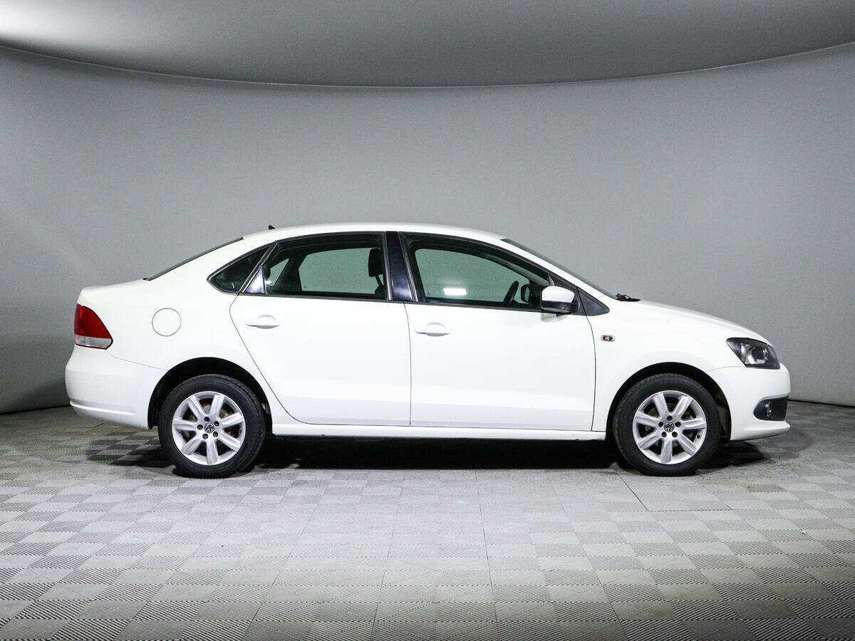Volkswagen Polo, 2014 - фото №4
