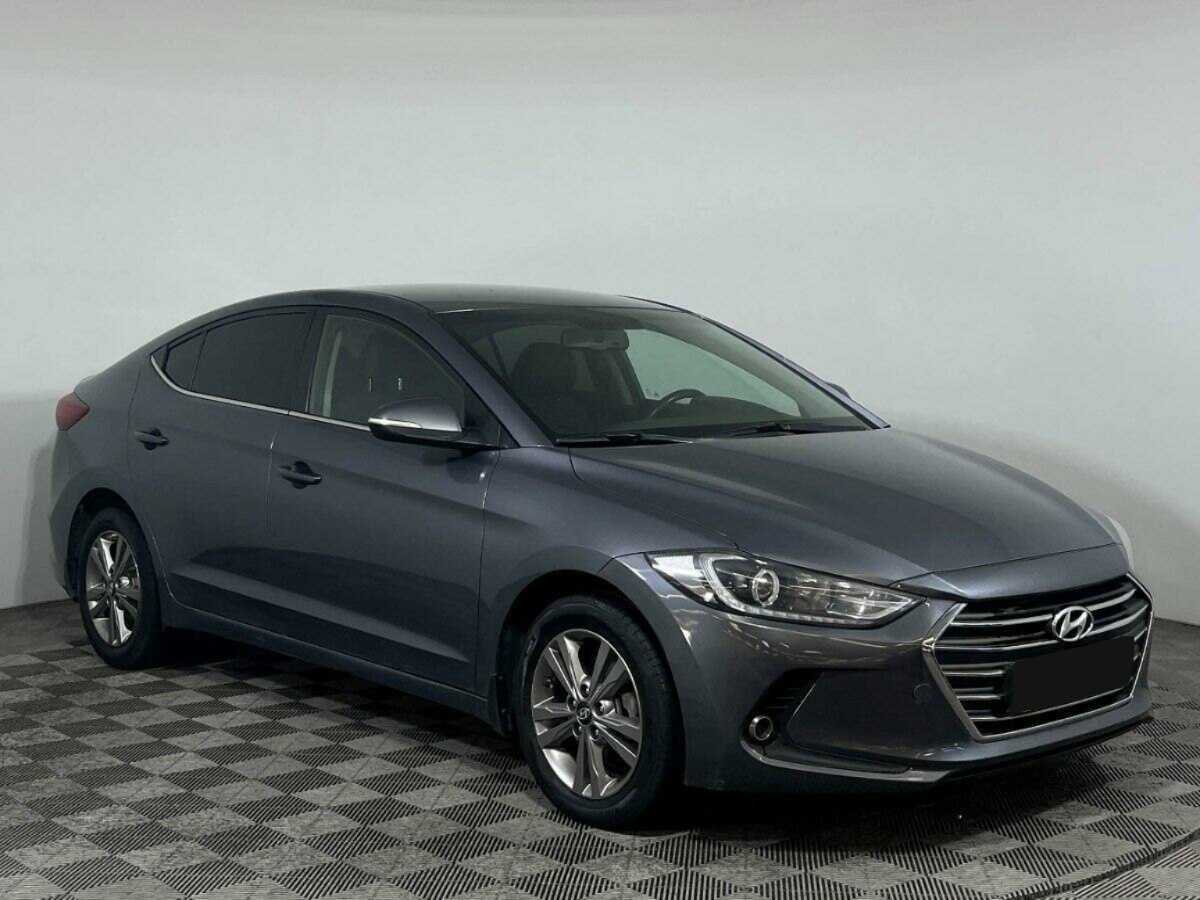 Hyundai Elantra, 2018 - фото №3
