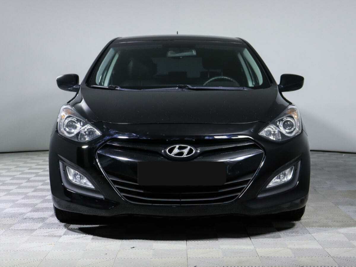 Hyundai i30, 2012 - фото №2
