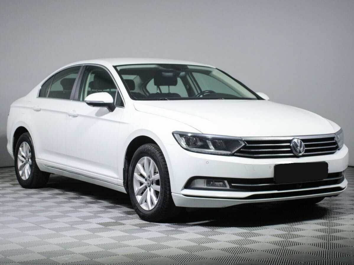 Volkswagen Passat, 2018 - фото №3