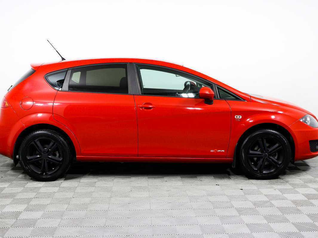 SEAT Leon, 2012 - фото №4