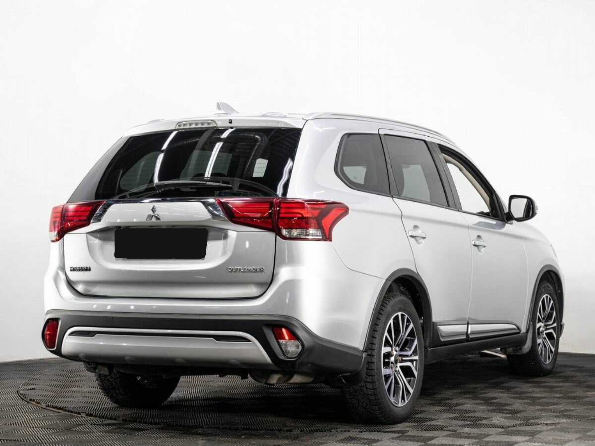 Mitsubishi Outlander, 2019 - фото №4