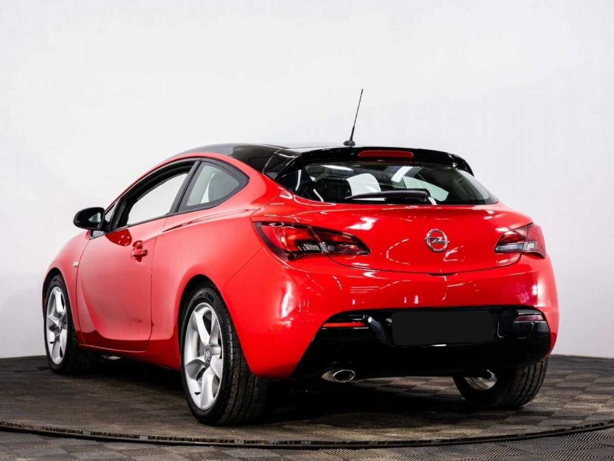 Opel Astra GTC, 2012 - фото №4