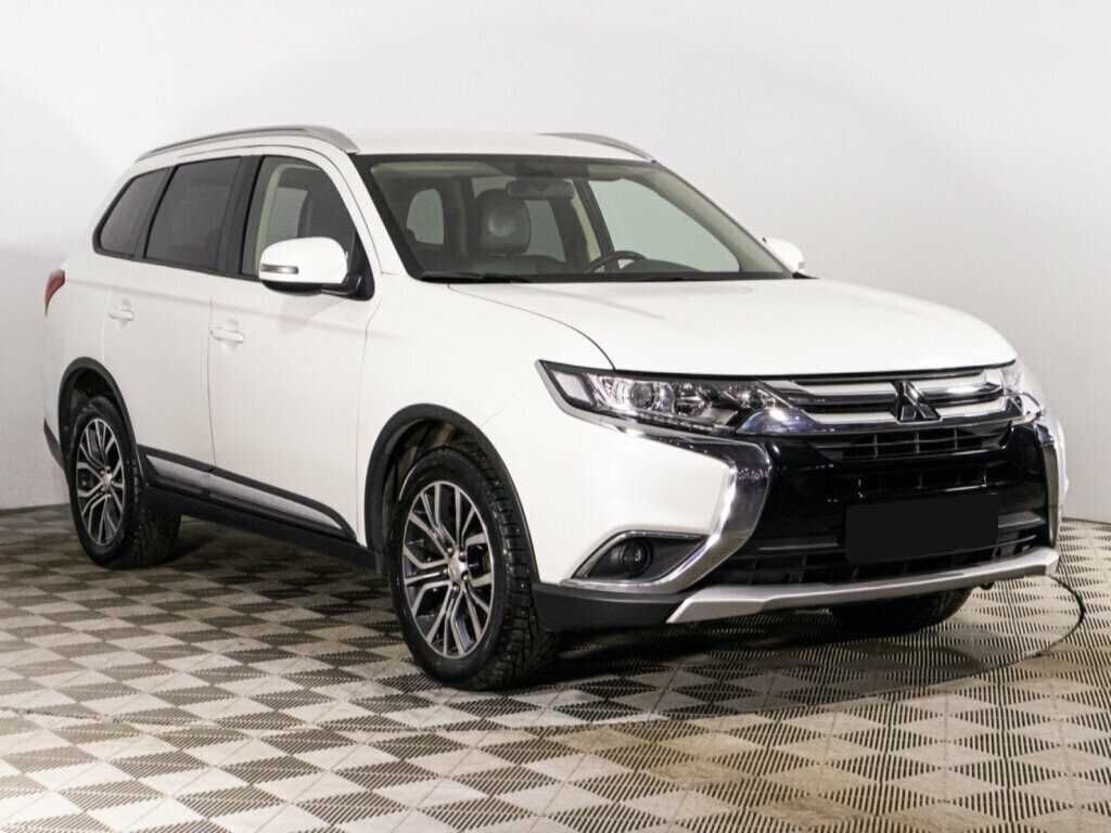 Mitsubishi Outlander, 2018 - фото №3