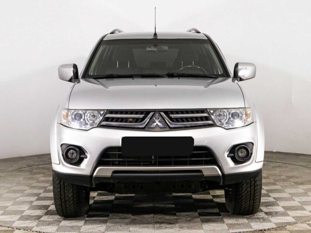 Mitsubishi Pajero Sport, 2014 - фото №2