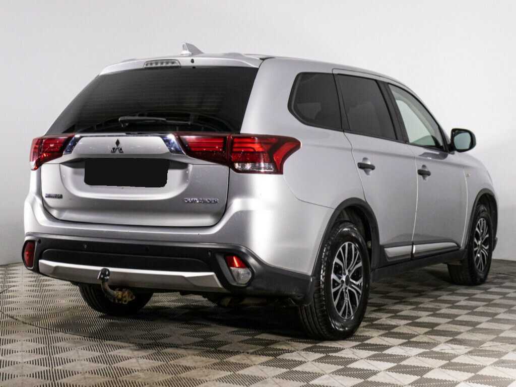 Mitsubishi Outlander, 2018 - фото №4
