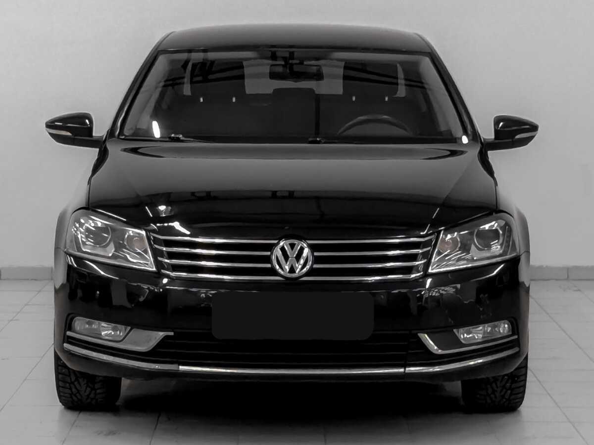 Volkswagen Passat, 2012 - фото №2