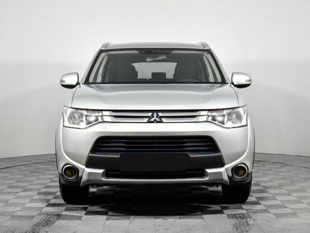 Mitsubishi Outlander, 2014 - фото №2