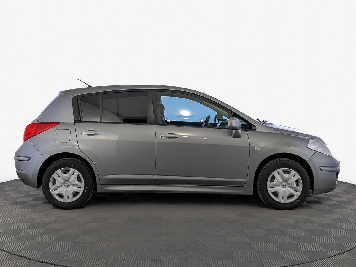Nissan Tiida, 2013 - фото №4
