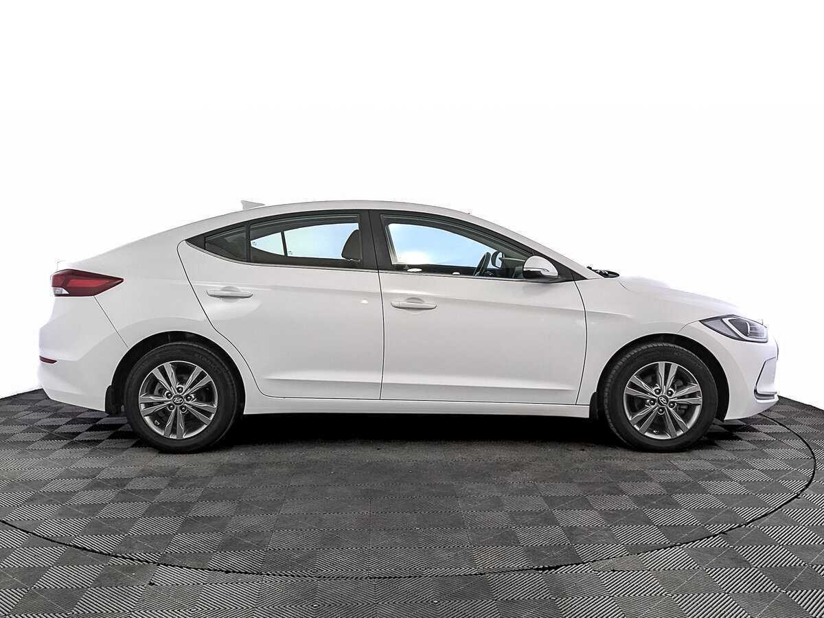 Hyundai Elantra, 2018 - фото №4