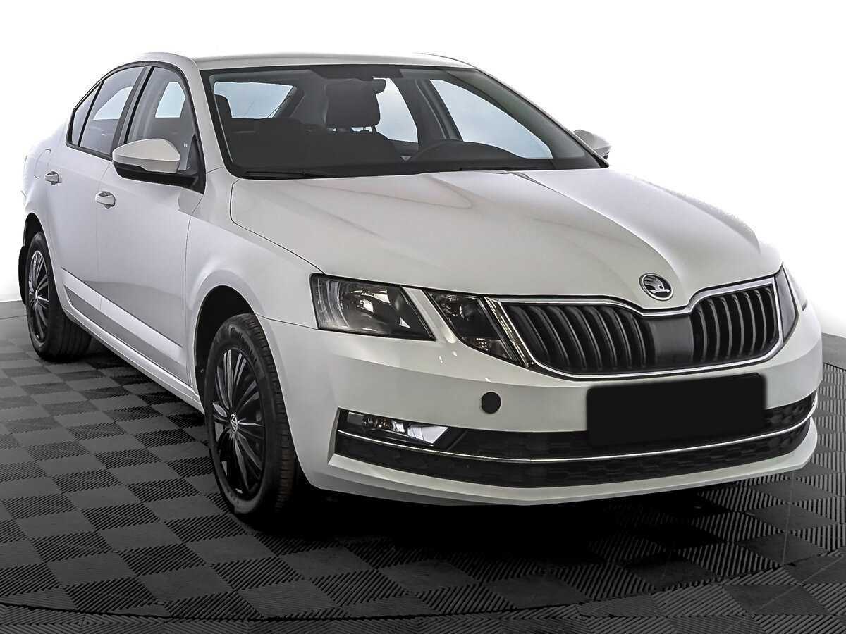 Skoda Octavia, 2018 - фото №3