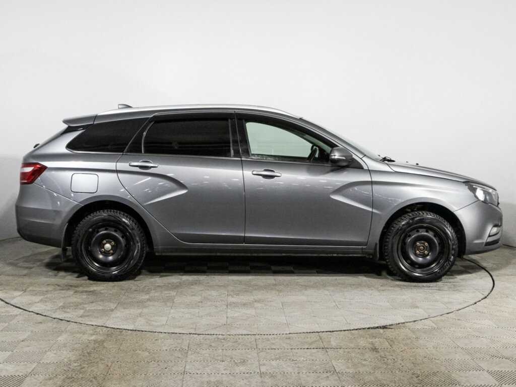 Lada (ВАЗ) Vesta SW, 2019 - фото №4