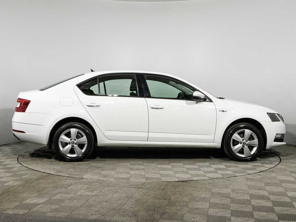 Skoda Octavia, 2019 - фото №4