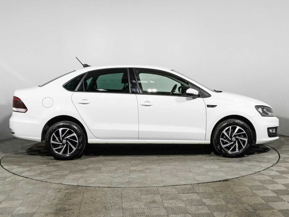Volkswagen Polo, 2018 - фото №4