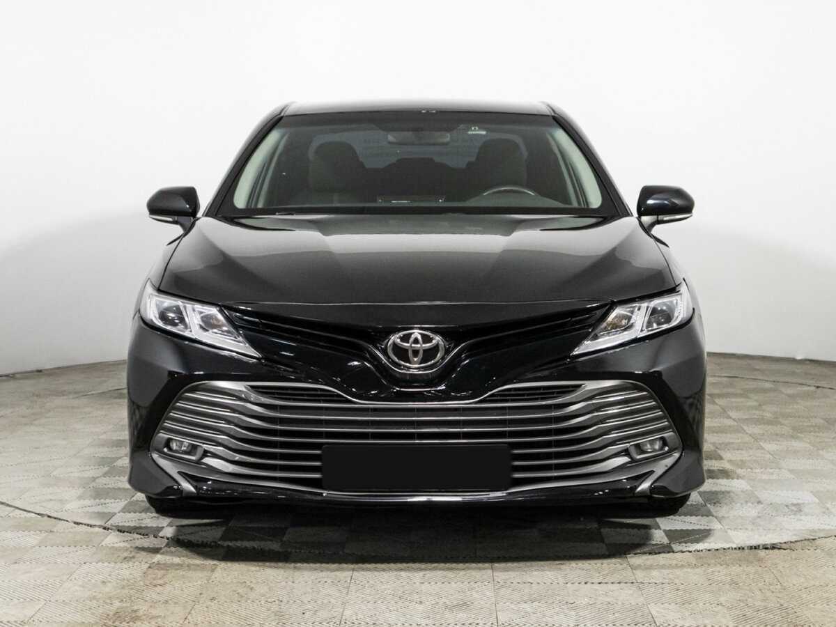 Toyota Camry, 2021 - фото №2