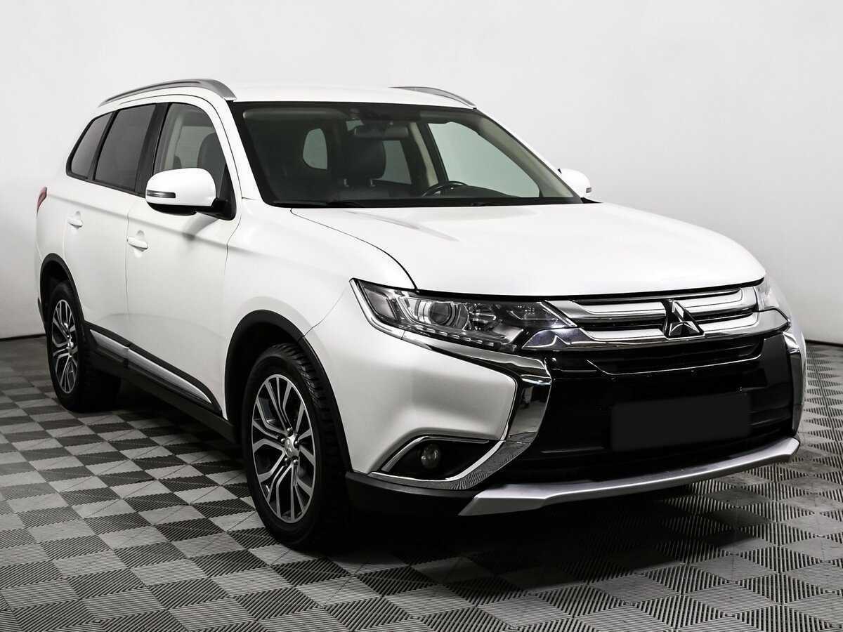 Mitsubishi Outlander, 2017 - фото №3