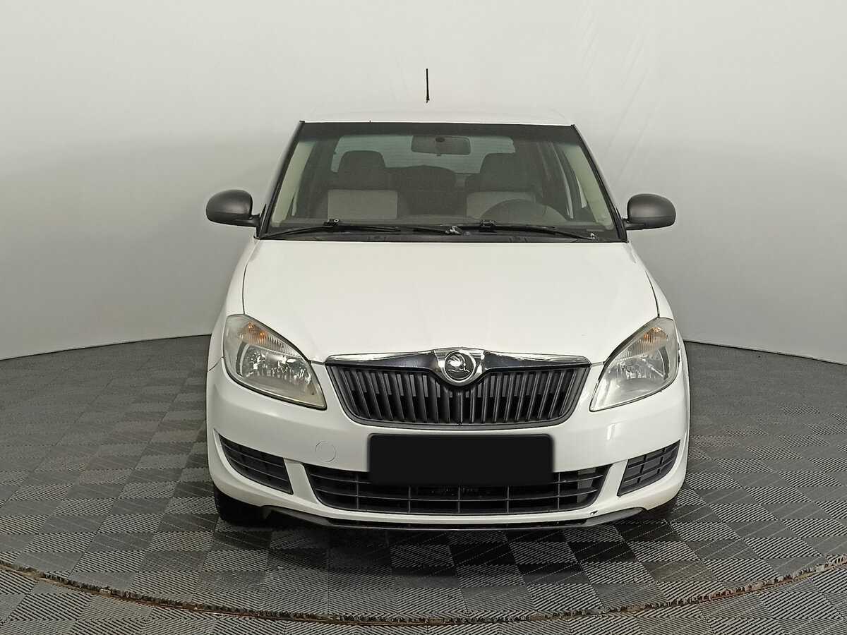 Skoda Fabia, 2013 - фото №2