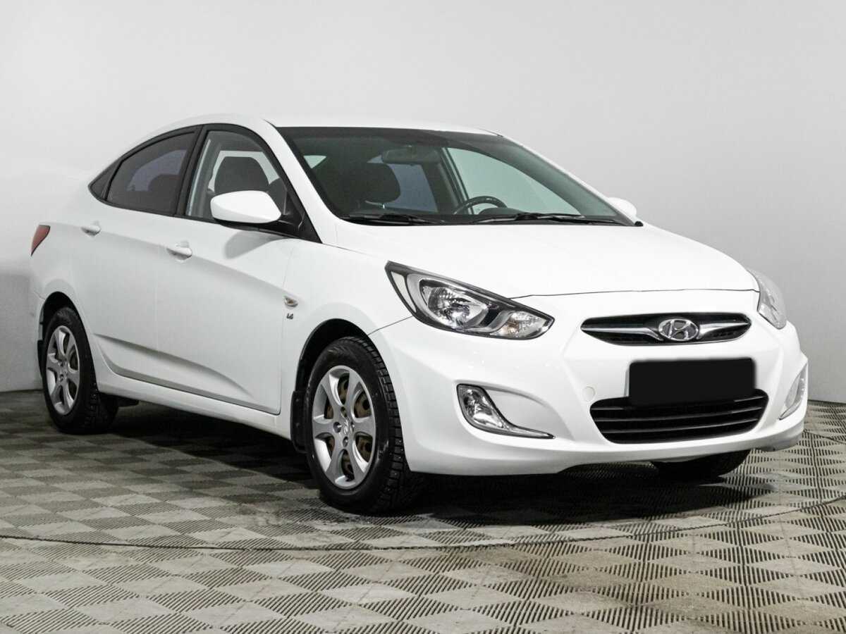 Hyundai Solaris, 2013 - фото №3