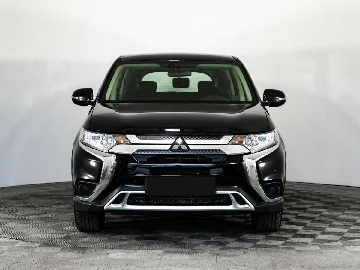 Mitsubishi Outlander, 2018 - фото №2