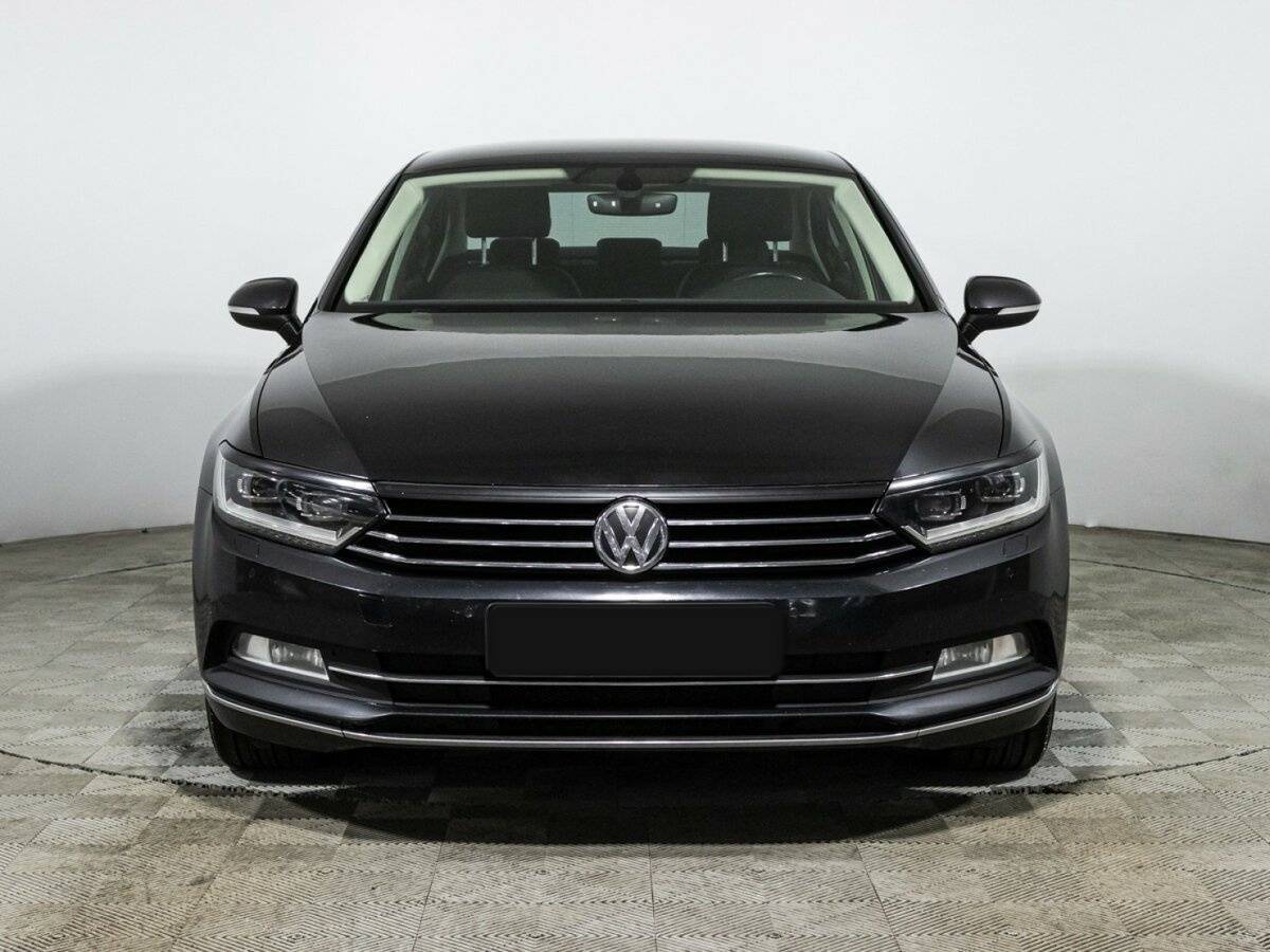 Volkswagen Passat, 2016 - фото №2