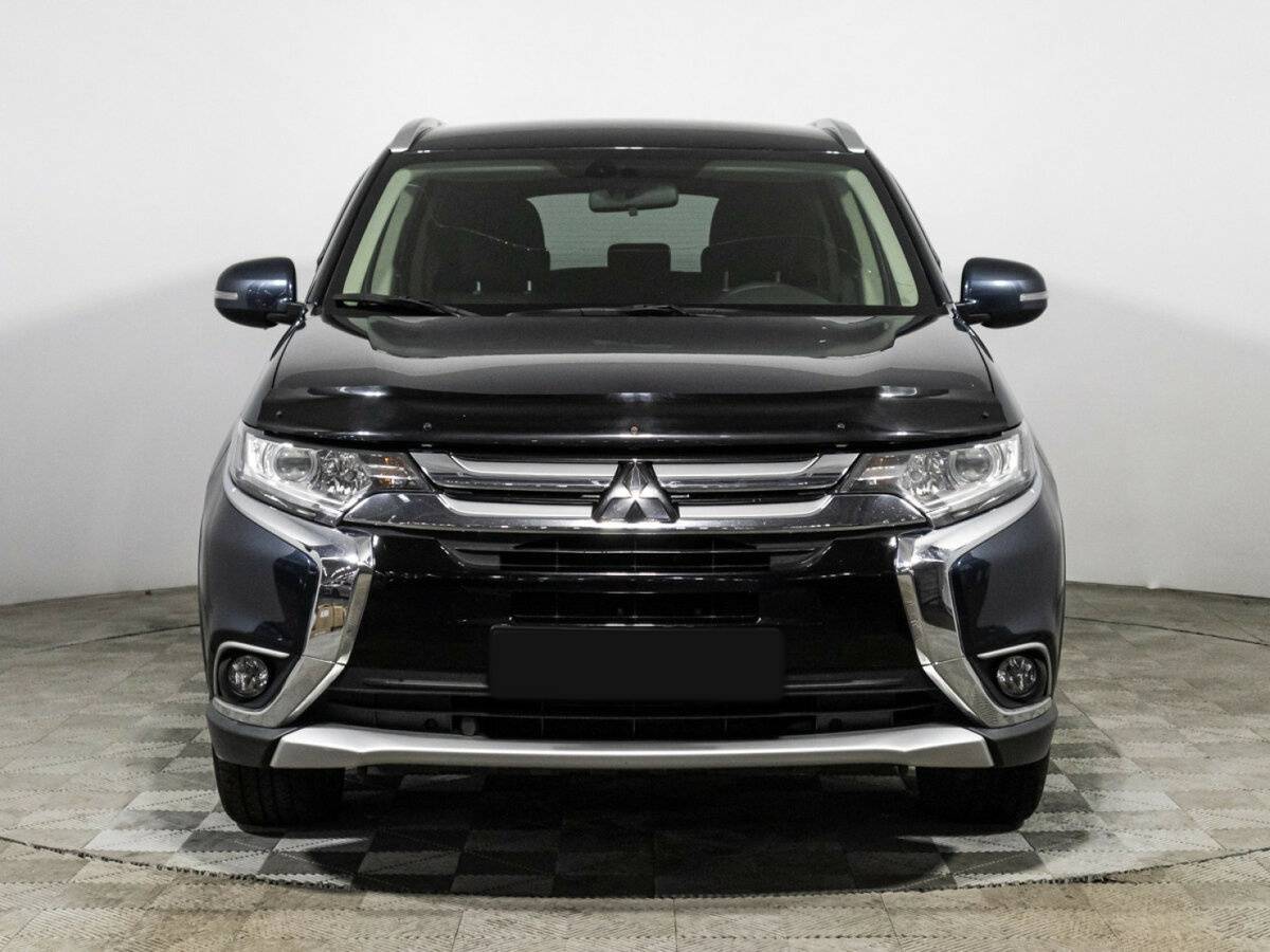 Mitsubishi Outlander, 2018 - фото №2