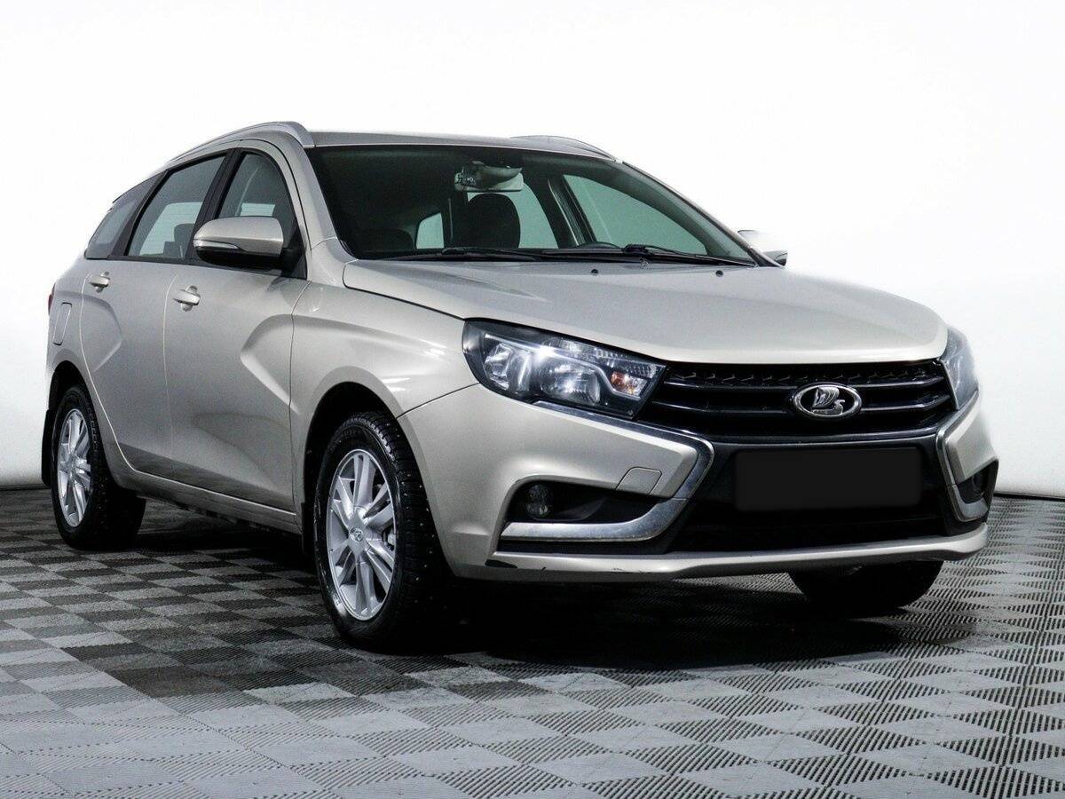 Lada (ВАЗ) Vesta SW, 2018 - фото №3