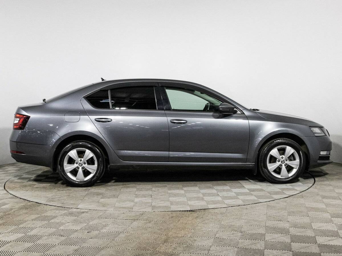 Skoda Octavia, 2020 - фото №4