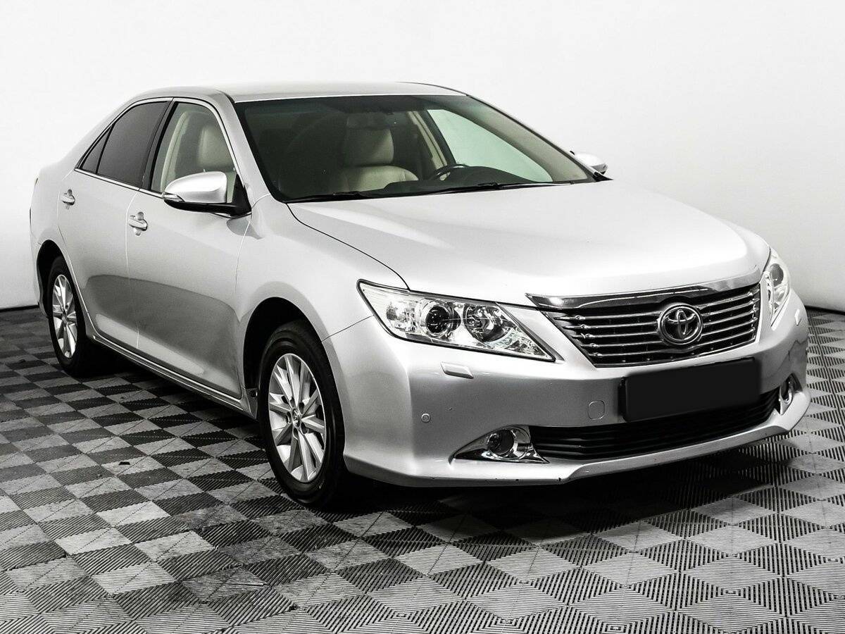 Toyota Camry, 2012 - фото №3