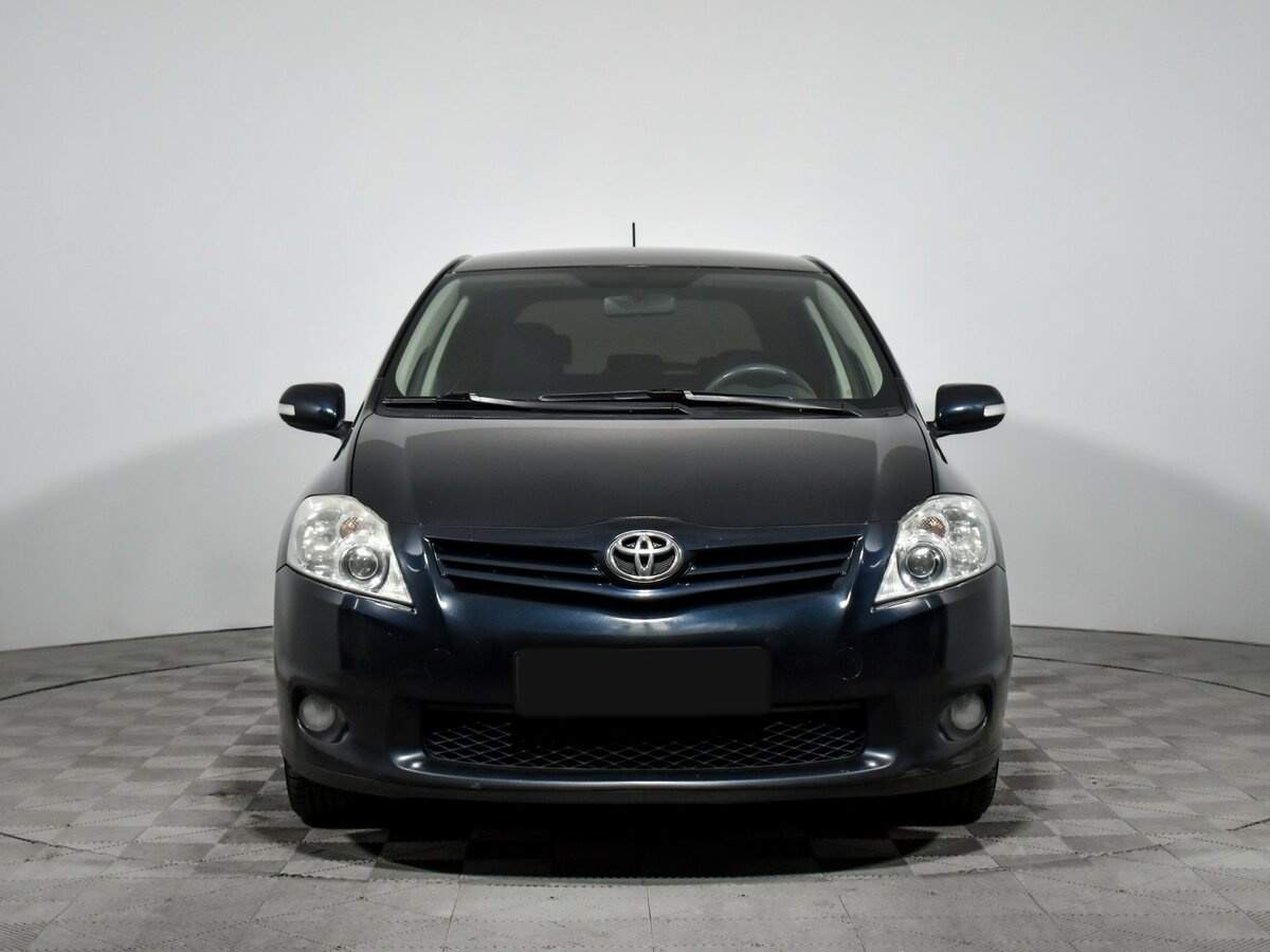 Toyota Auris, 2012 - фото №2