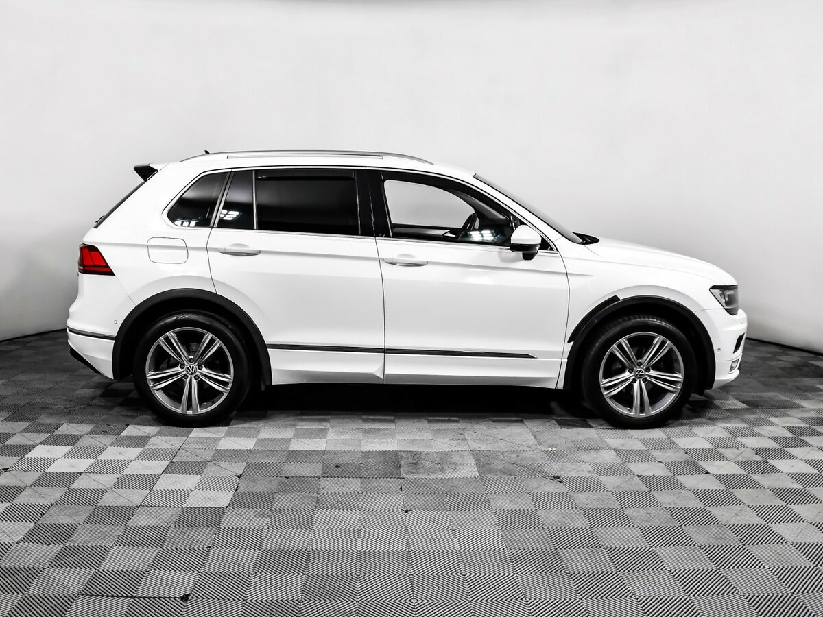 Volkswagen Tiguan II, 2017 - фото №4