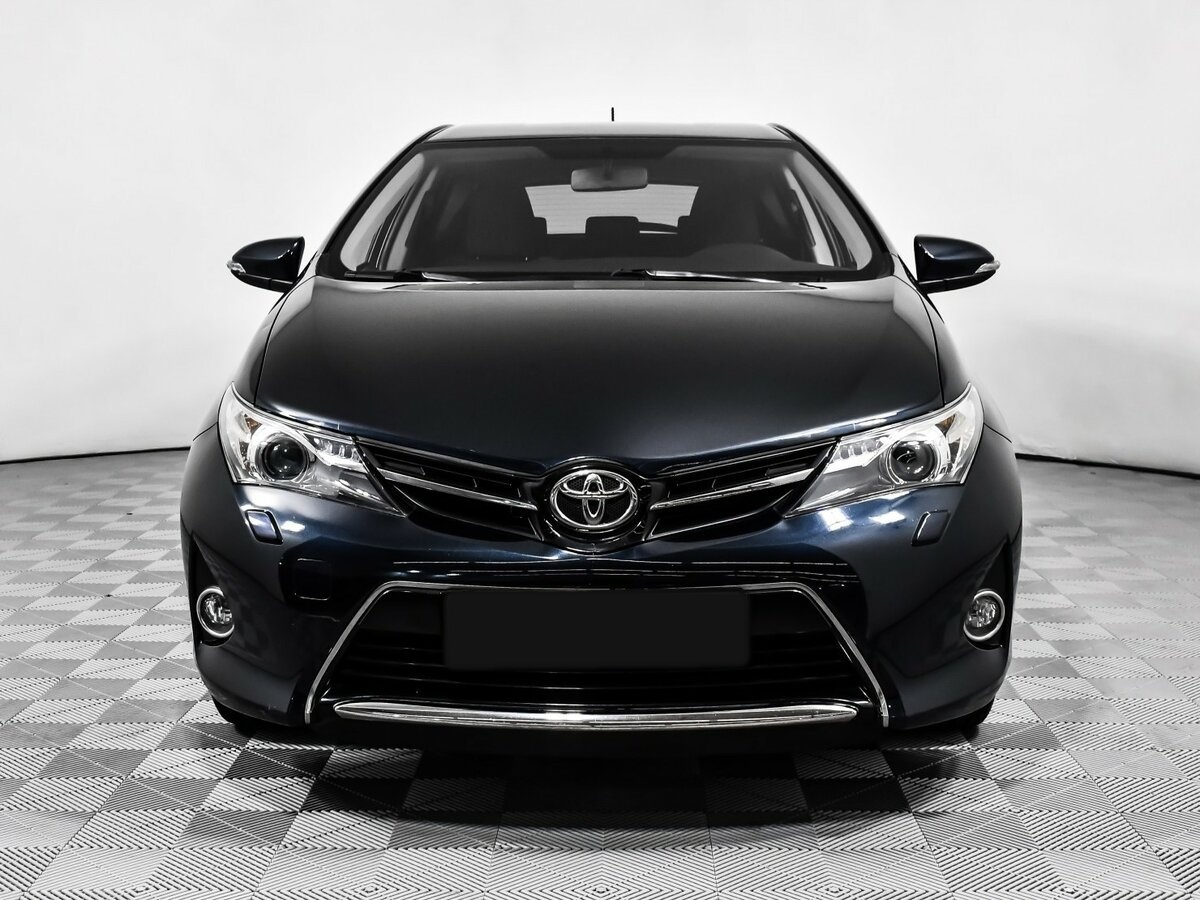 Toyota Auris II, 2014 - фото №2