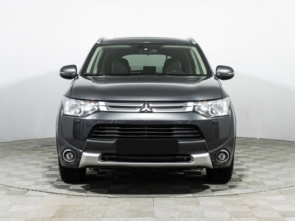 Mitsubishi Outlander III Рестайлинг, 2014 - фото №2