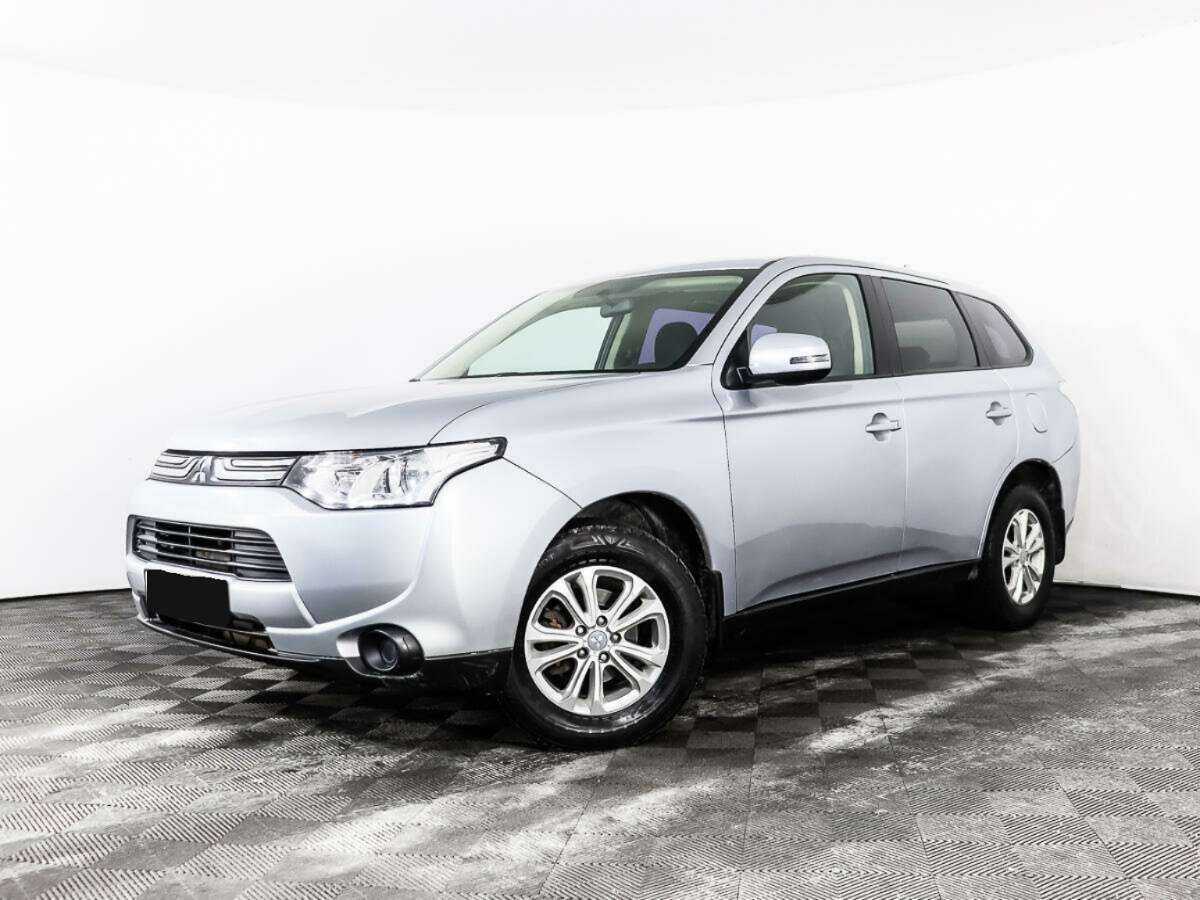 Mitsubishi Outlander, 2012