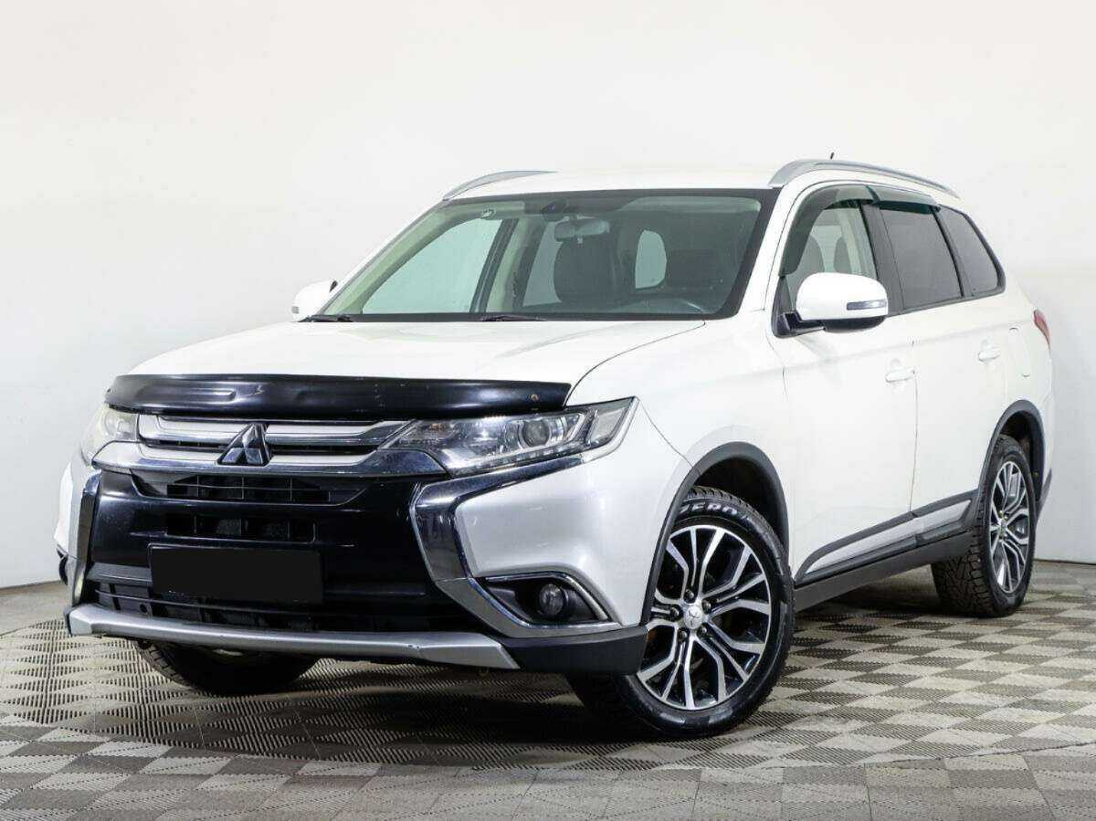 Mitsubishi Outlander, 2015