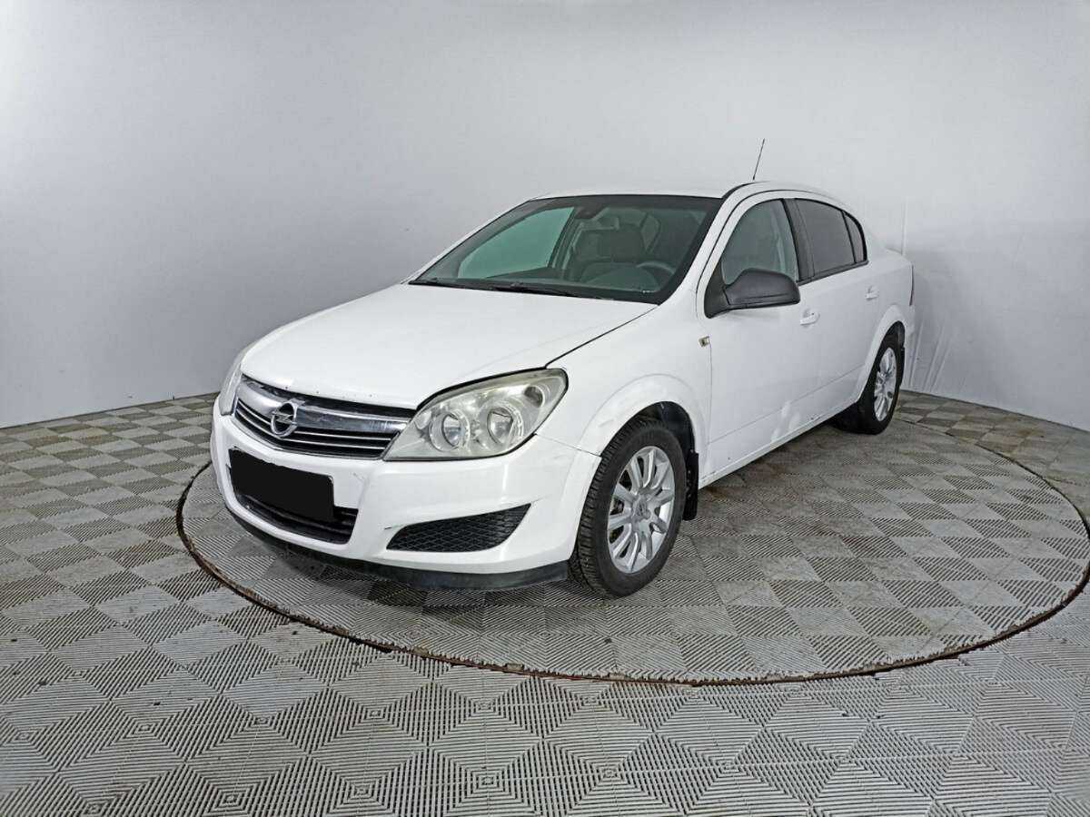Opel Astra, 2013