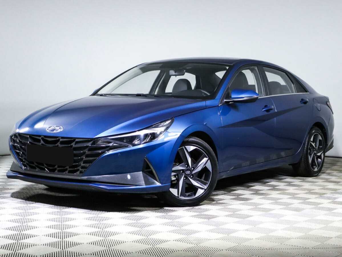 Hyundai Elantra, 2022