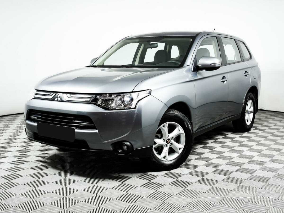 Mitsubishi Outlander, 2013